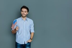 Conozca Las Posibilidades De Que El Govierno De EE.UU. Pueda Quitarle A Un Individuo Su Ciudadanía Estadounidense